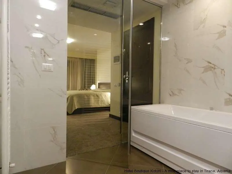 Boutique Hotel Kotoni ティラナ
