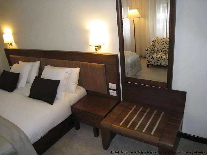 Boutique Hotel Kotoni ティラナ