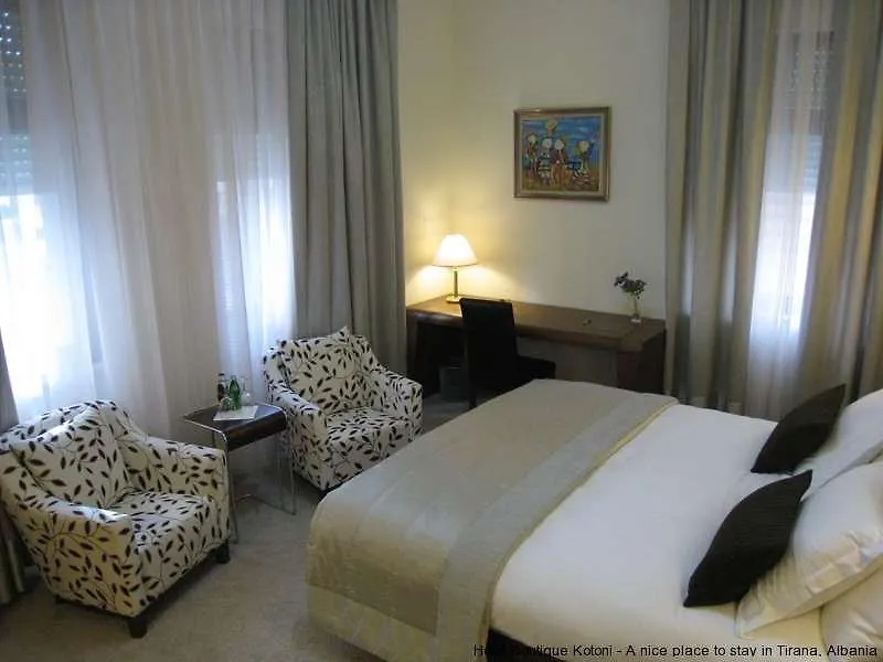 Boutique Hotel Kotoni ティラナ 4*,