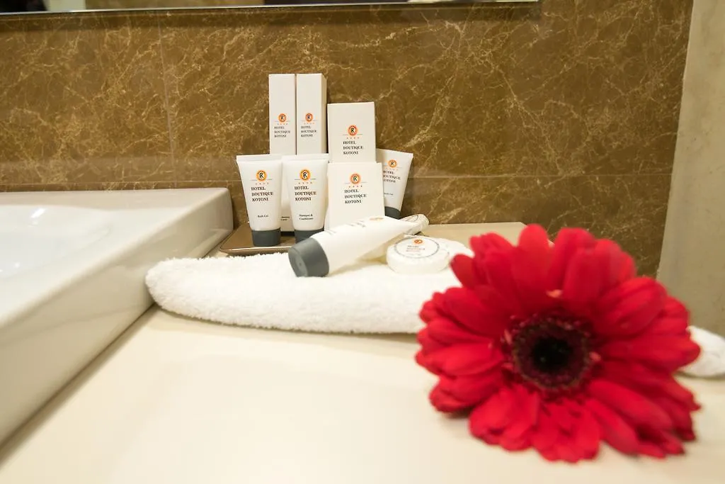 Boutique Hotel Kotoni Tirana 4*,